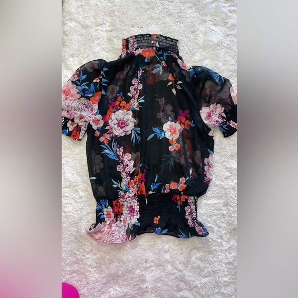 Top - Picture 3 of 4